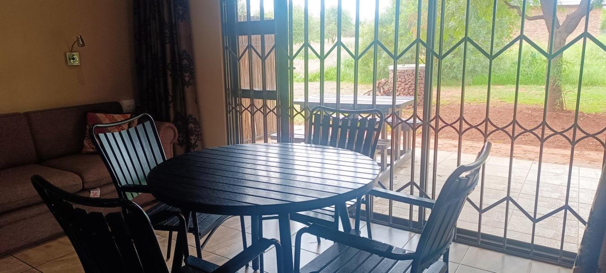 Kareespruit Game Ranch&Guest House Zeerust Extérieur photo