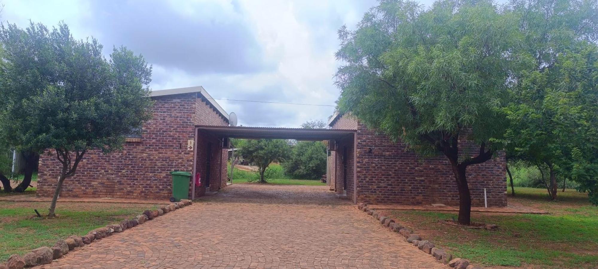 Kareespruit Game Ranch&Guest House Zeerust Extérieur photo